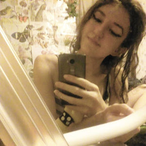 Meet your Posher, Adriana